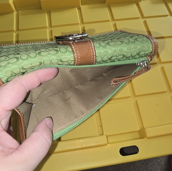 Coach Soho Signature Mini C Trifold Green Jacquard Dark Leather Checkbook Wallet - Picture 6 of 9